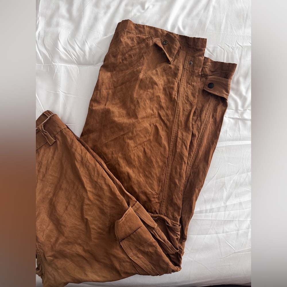 Zara Women's Cargo Pants in Brown